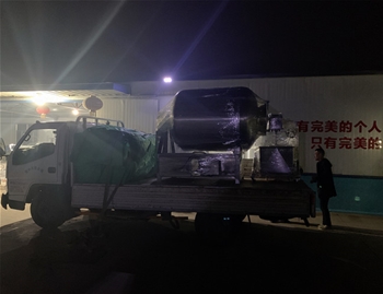 800L變頻水冷泵真空滾揉機(jī)、料水?dāng)嚢杵靼l(fā)往河南周口