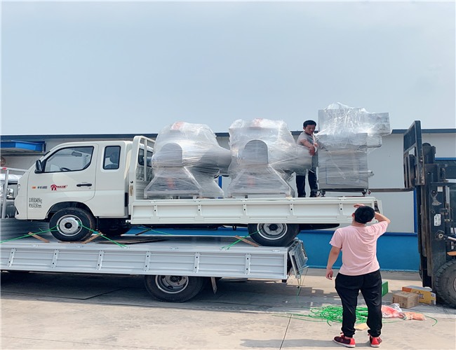 匯品600L可傾燃氣煮鍋2臺，牛肉專用鹽水注射機1臺發(fā)往陜西