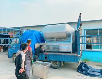 2000L變頻水冷泵真空滾揉機1臺，200L不銹鋼料車2臺，發(fā)貨河南周口