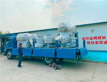 真空滾揉機2臺，夾層鍋2臺，殺菌鍋1臺，發(fā)往河南周口