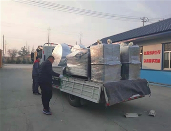 夾層鍋，真空包裝機，料車。晾肉推車發(fā)往安徽