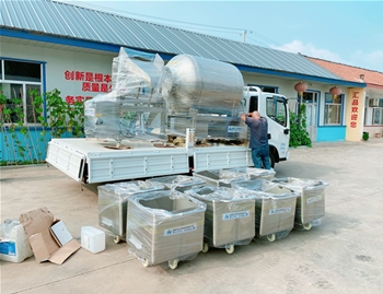 1200L真空滾揉機配液壓上料器加8臺可提升專用料車，發(fā)貨湖南常德